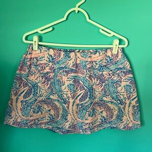 #382 Lilly Pulitzer Alligator Pattern Mini Skorts with Elastic Waistband Size L